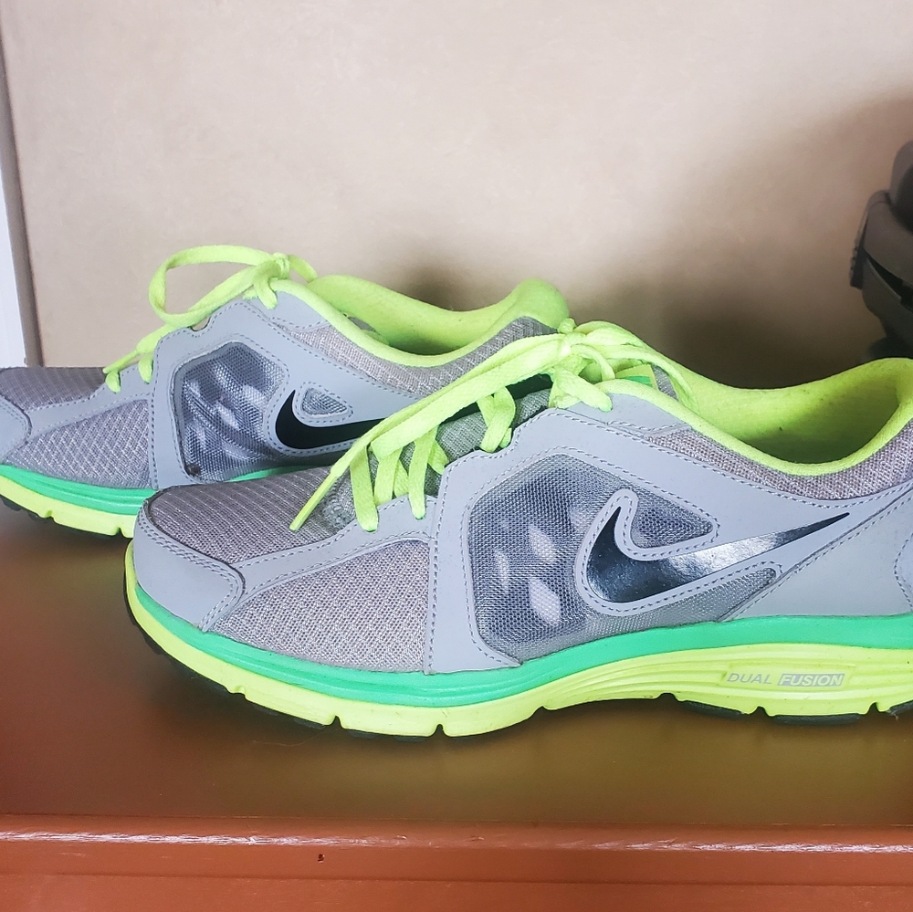 Nike Dual fusion